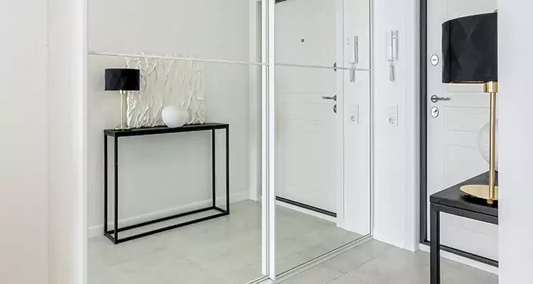 Mirrored Bifold Closet Doors Repair in West Melbourne, FL