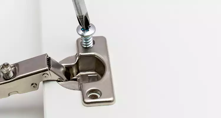 Screen Door Hinge Repair in West Melbourne, FL