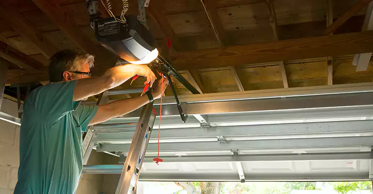 Chamberlain Garage Door Repair in West Melbourne, FL